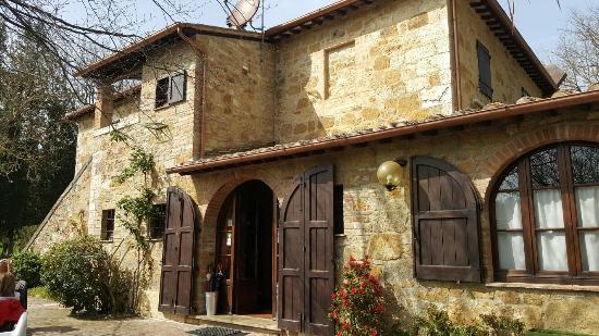 casale ristrutturato
