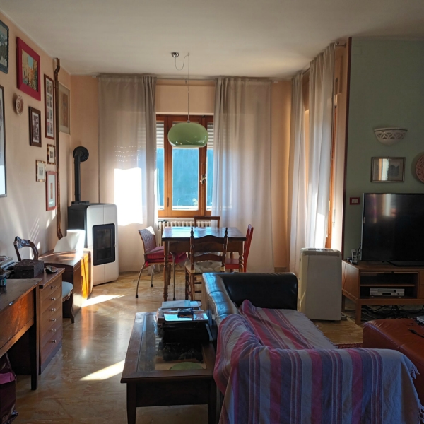 porzione di villa con giardino