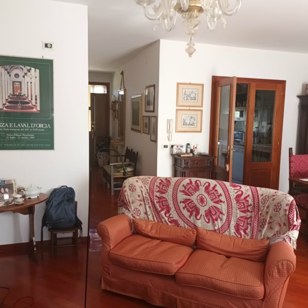 appartamento no condominio