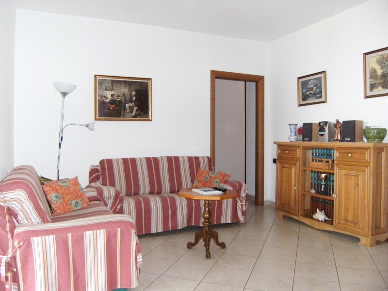 in piccola palazzina